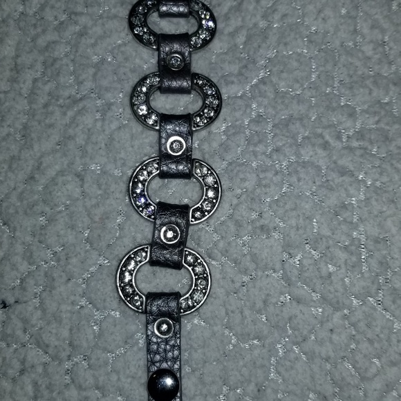 Grey/Rhinestone Premier Designs - Picture 2 of 2